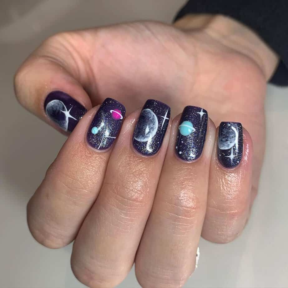 16. Planetary nails