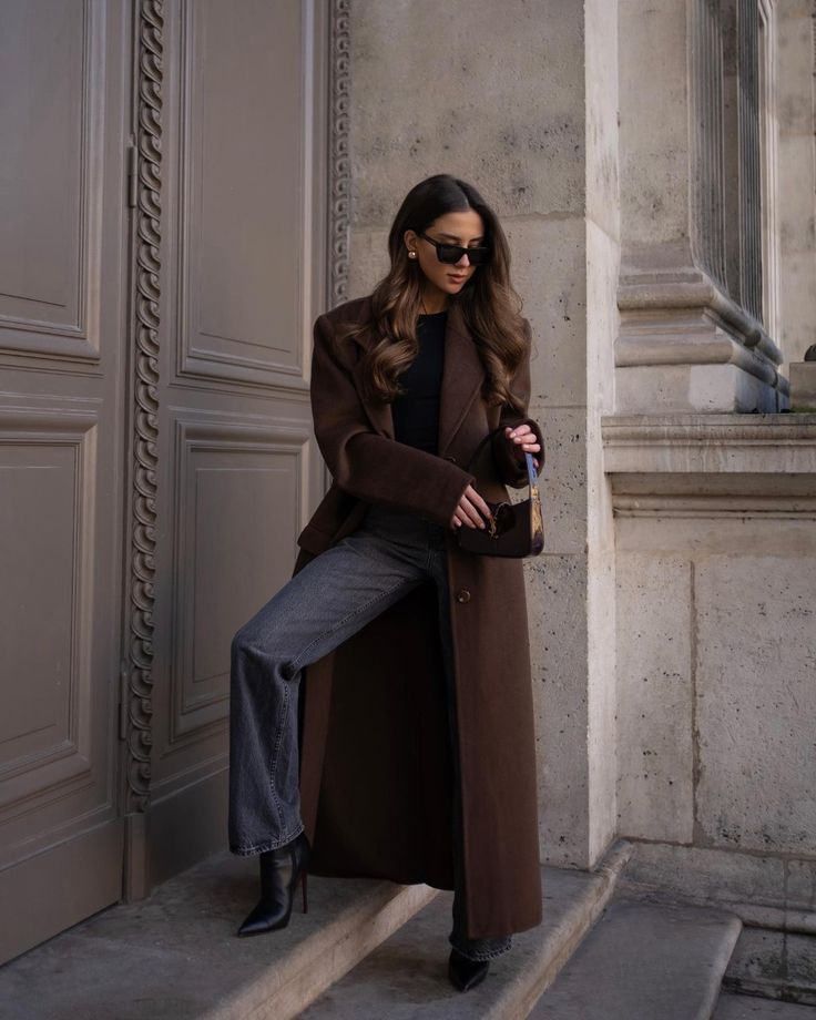 The Ultimate Guide to 9 Winter Coat Trends You’ll See Everywhere in 2025