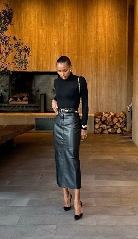 The Best 8 Shoes to Rock With a Leather Skirt and Own the Look