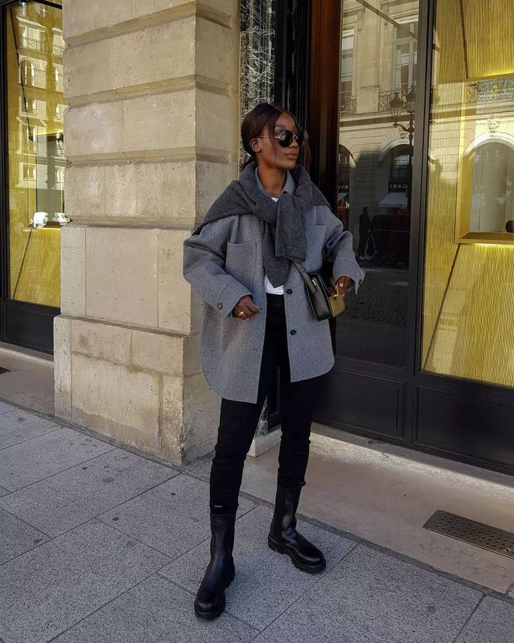 Stop Everything—Ankle Boots and Leggings Combo Is Suddenly Everywhere (And We’re Obsessed!)