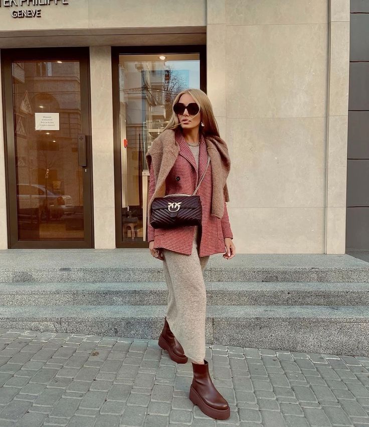 95f6ef478719e1630360a938f238d4c2