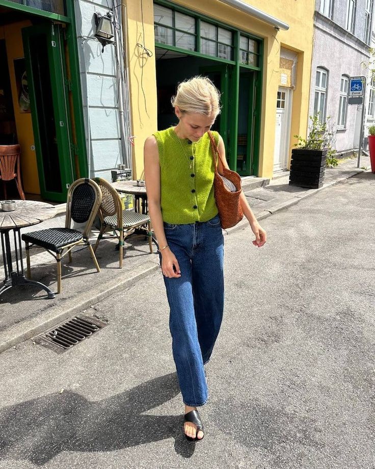 9608050a0b94a6cdc8e81bce9c25713f