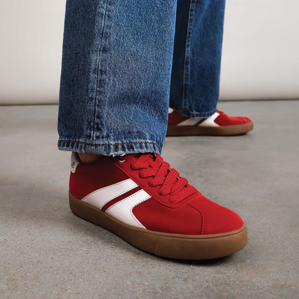 ec0206777 lifestyle feed1000