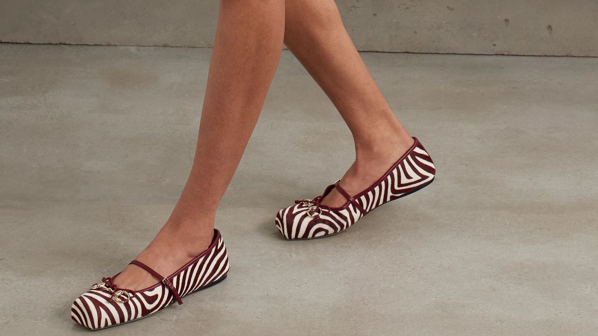 9 Best Comfortable Flats That Look Chic Anywhere
