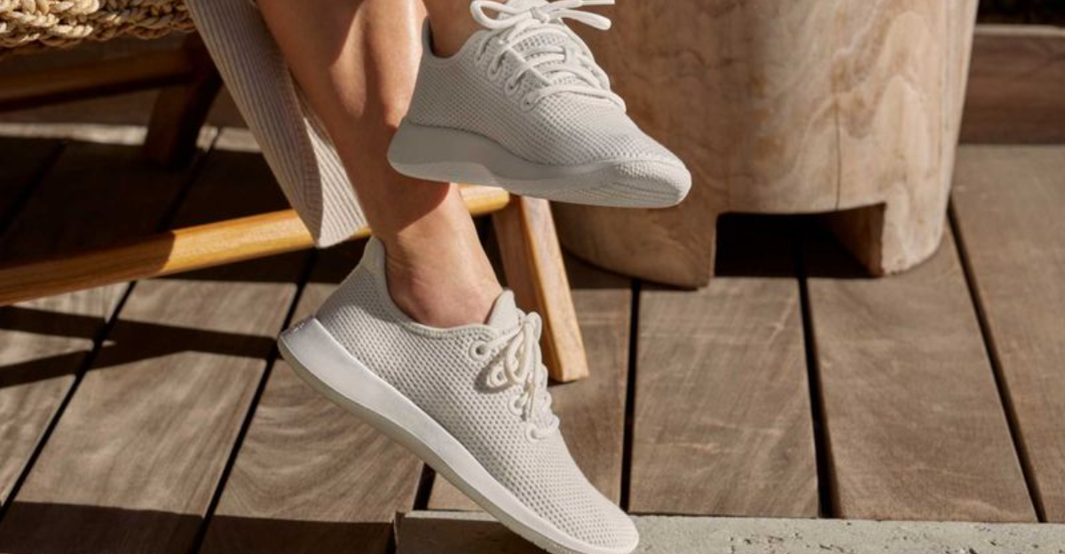 these city friendly shoes make travel so much easier